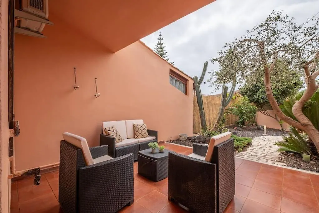 Sant'Andrea Villa- 300M From The Beach- Easy Parking- Netflix-Self Check-In كوارتو سانتيلينا 0*,  إيطاليا