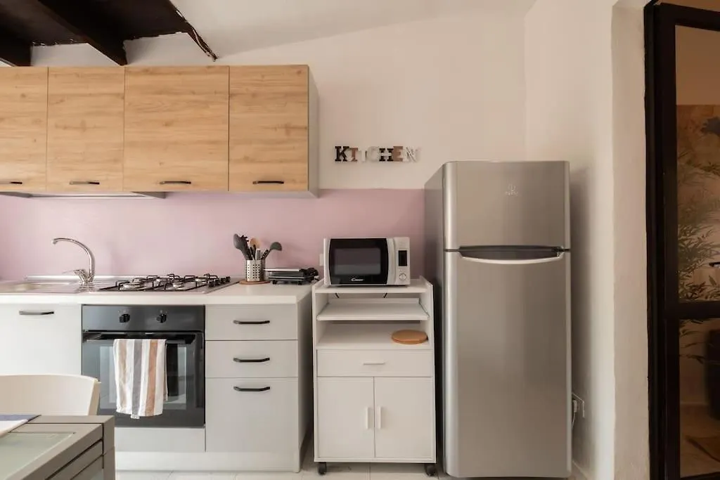 Sant'Andrea Villa- 300M From The Beach- Easy Parking- Netflix-Self Check-In كوارتو سانتيلينا فيلة